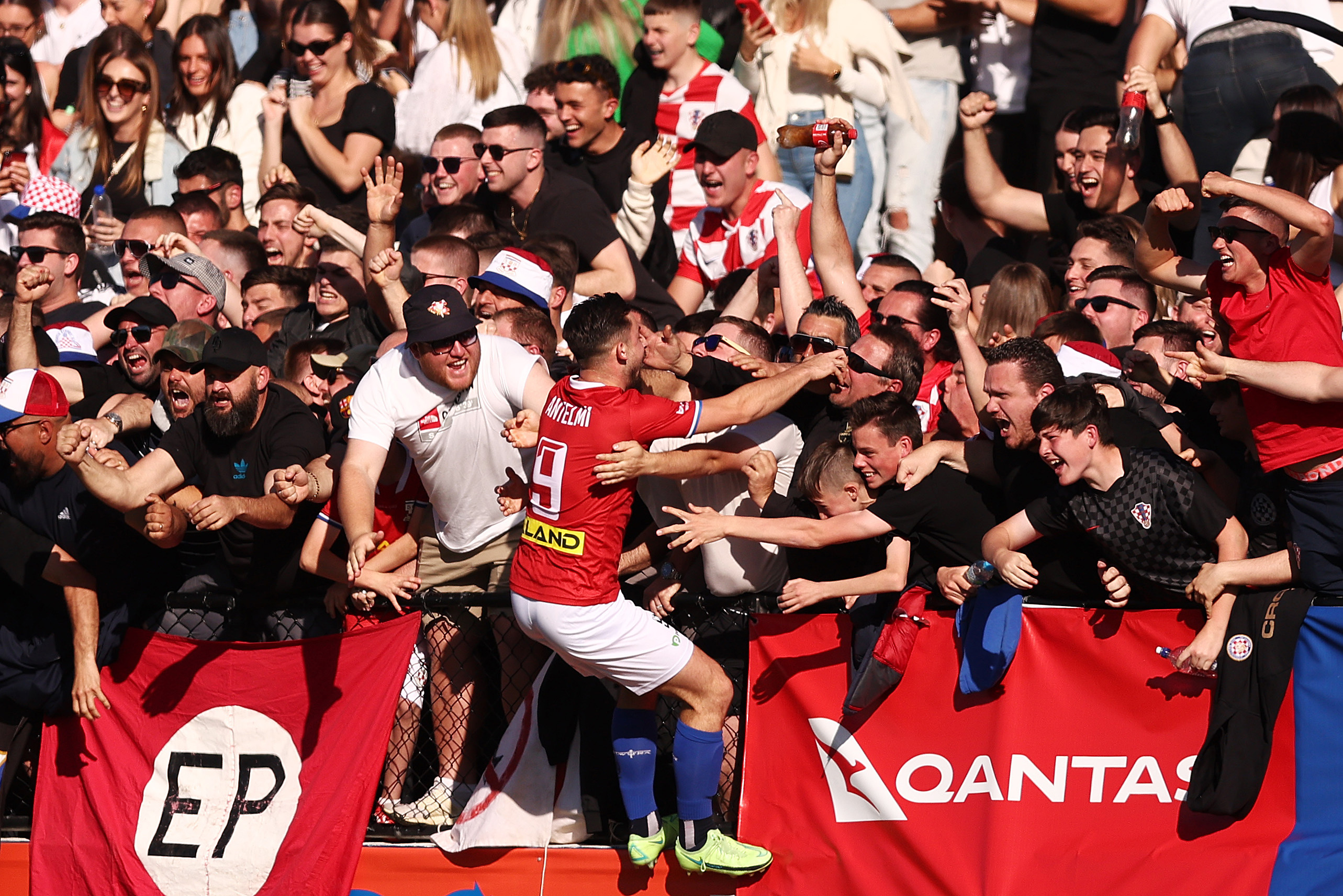 sydney-united-58-gettyimages-1422768384.jpg