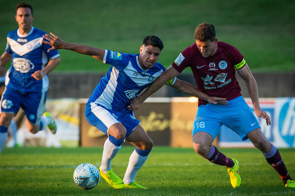 Sydney Olympic v APIA Leichhardt