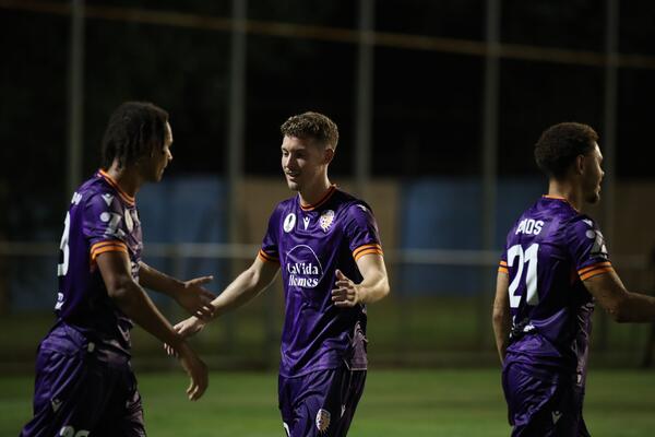Glory celebrate third goal against Mariners in Aus Cup Playoff. Photo: Football Australia