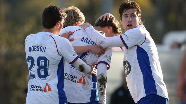 Newcastle-Jets-GettyImages-2232957607.jpg