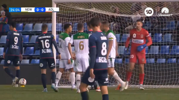SAVE: Weier makes a sharp save