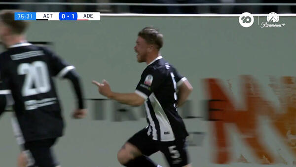 GOAL: Zak Waters puts United in hot waters | Adelaide City v Adelaide United