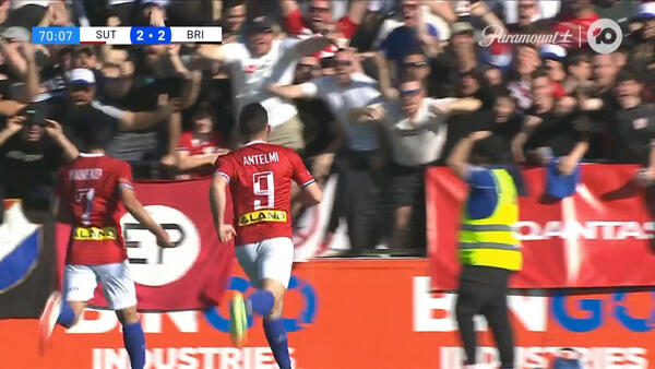 GOAL: United equalise again, through Antelmi | Sydney United v Brisbane Roar