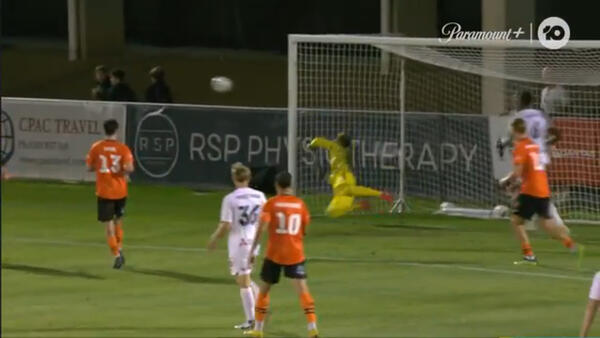 SAVE: Thomas comes up big for Wanderers