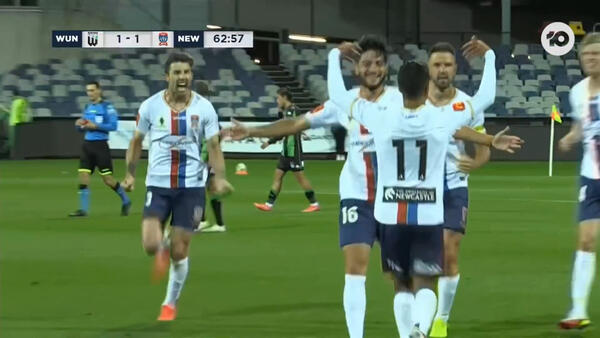 GOAL: Penha - An absolute rocket from the Brazilian