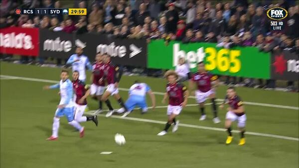 De Silva levels it with a cracker