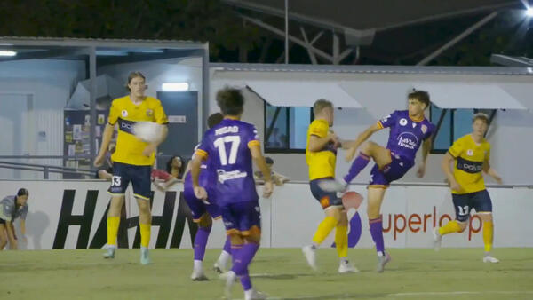 GOAL: Pearman pulls one back for Perth | Hahn Australia Cup Playoffs
