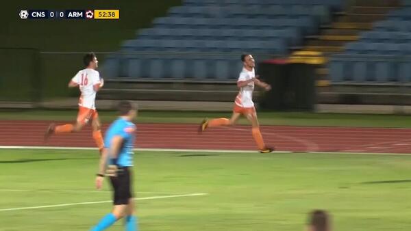 Jamie Carroll gets Cairns started after the break