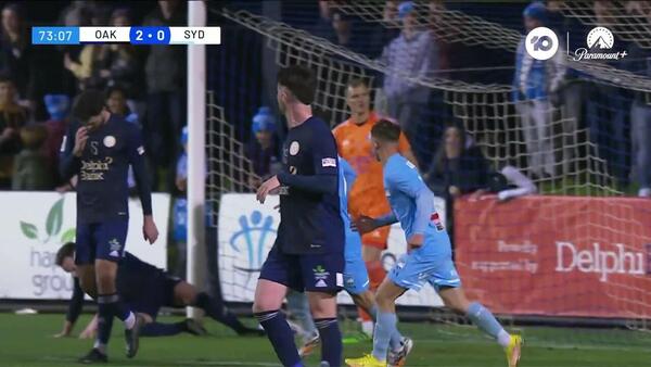 GOAL: Adrian Segecic pulls one back for Sydney FC | Oakleigh Cannons v Sydney FC