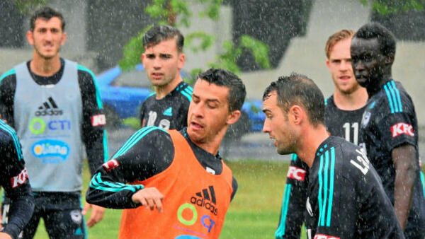 Melbourne Victory training