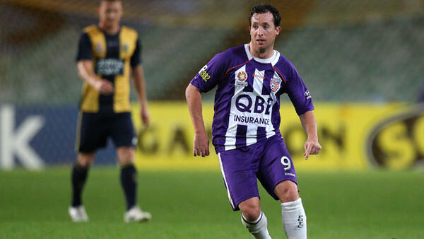 Robbie Fowler in action for Perth Glory during the 2010/2011 Hyundai A-League season.