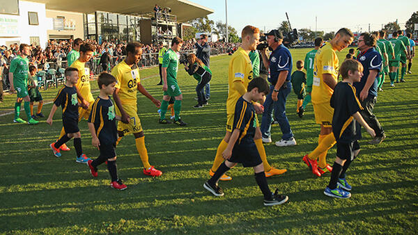 Perth Glory and Bentleigh Greens take to the field at Kingston Heath.